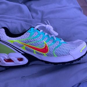 Nike shoes women sizing(no box)